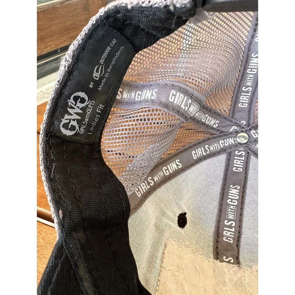 Girls Guns GWG Trucker Snap Back Hat‎ Black Gray Mesh Flag